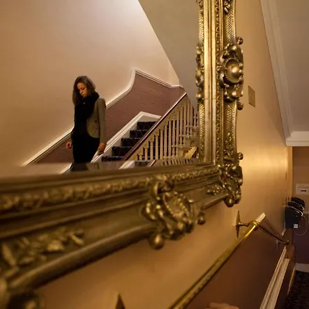 Hotell The Charles Stewart Dublin