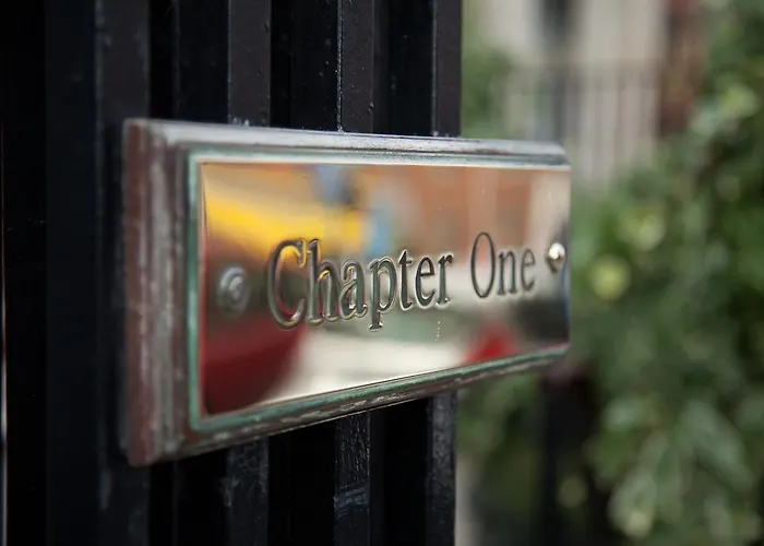 Отель The Charles Stewart 3*